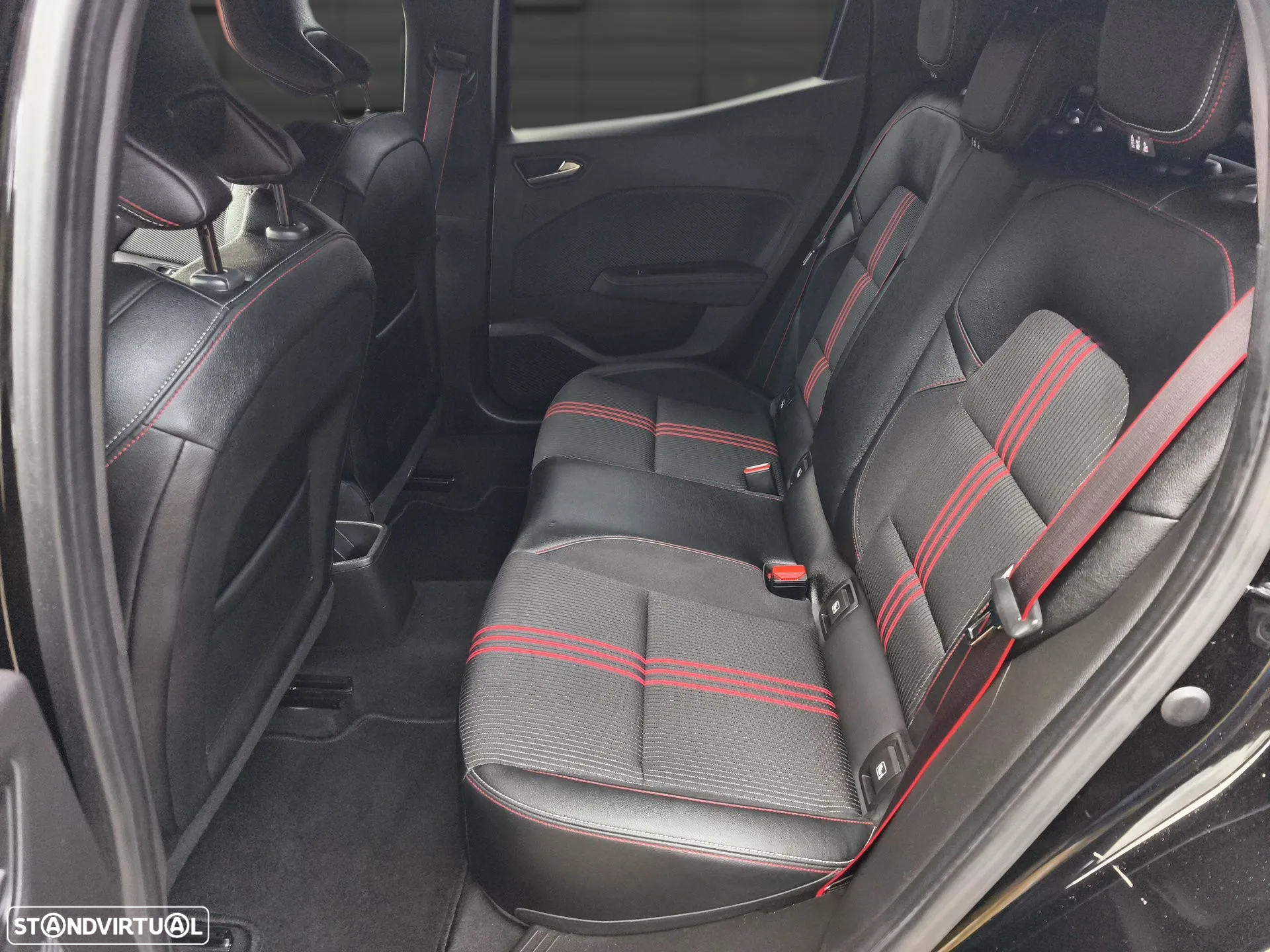 Renault Clio 1.5 Blue dCi RS Line - 9