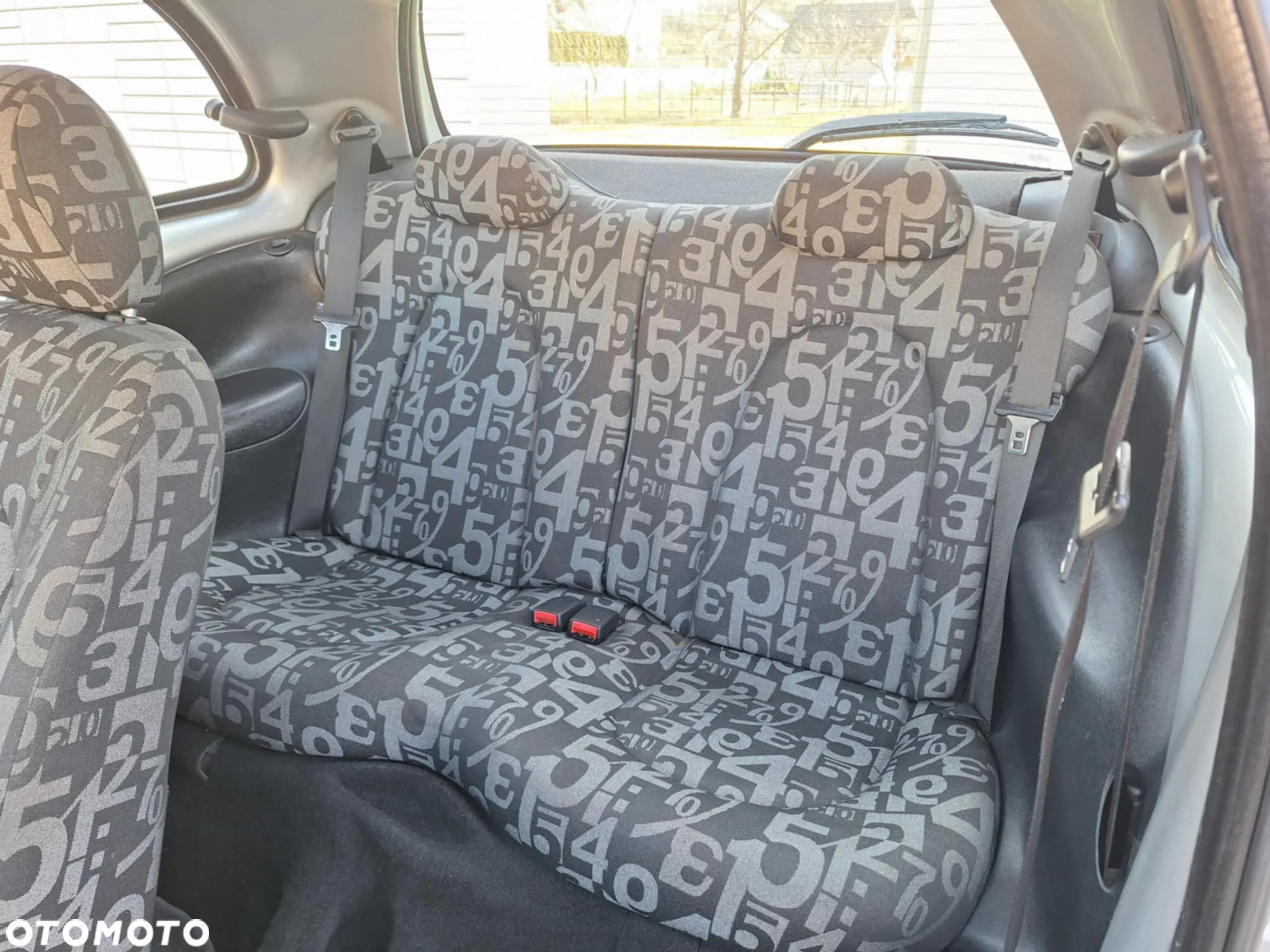 Ford KA 1.3 Milenium - 12