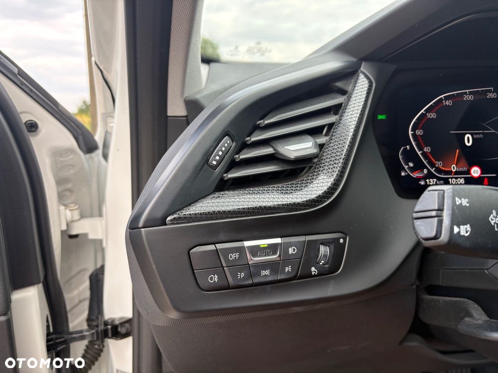 BMW Seria 1 118i Sport Line - 20