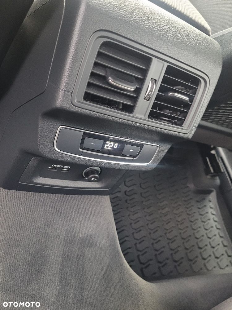 Audi Q5 40 TDI quattro S tronic S line - 33