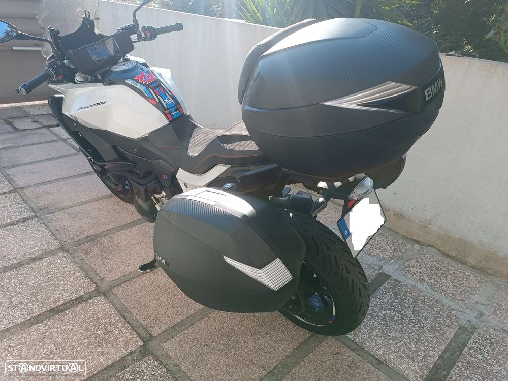 BMW F 900 XR M Performance - 12