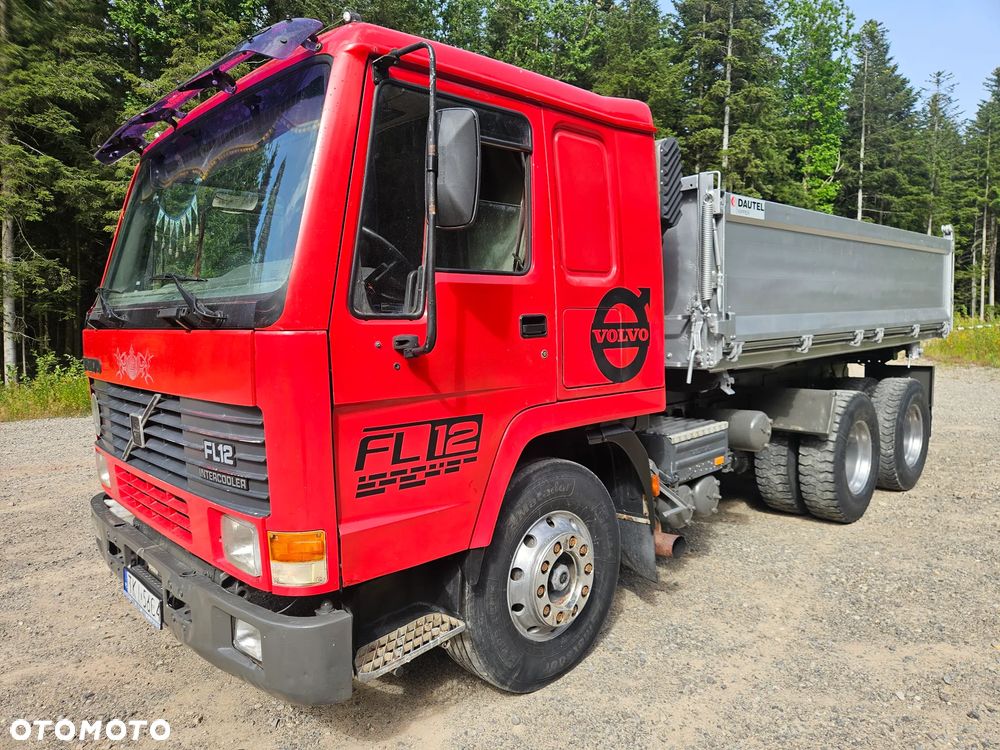 Volvo FL12 - 2