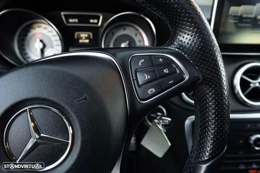 Mercedes-Benz CLA 200 - 25