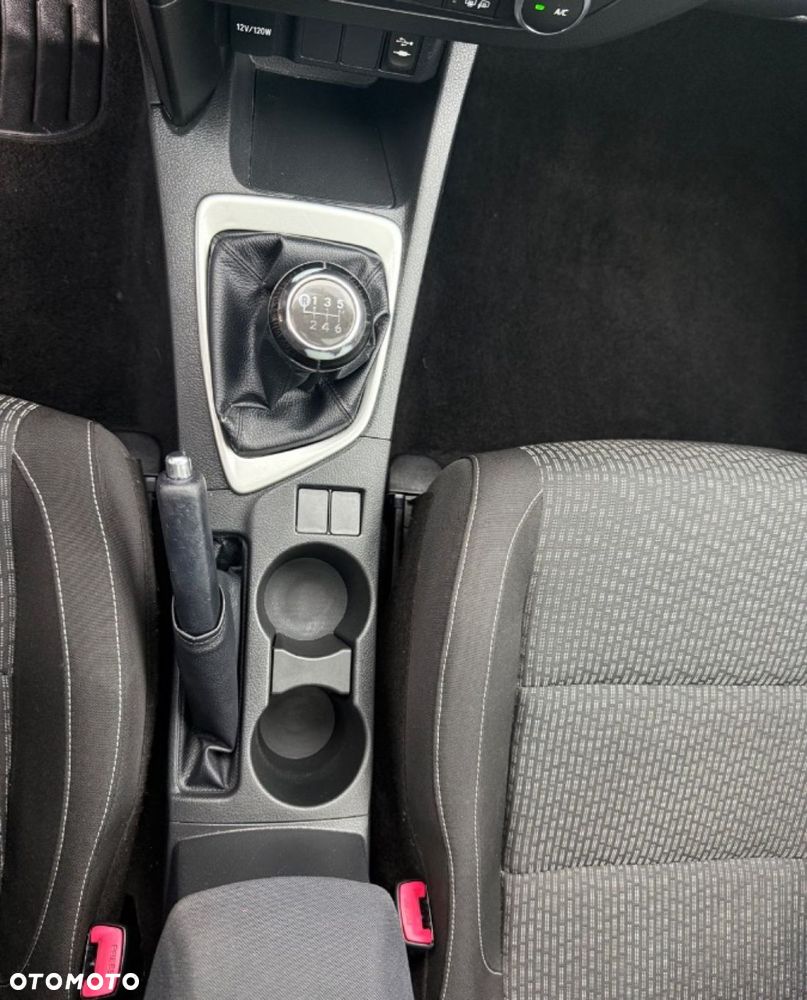 Toyota Auris - 21