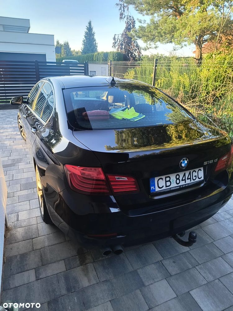 BMW Seria 5 518d - 15