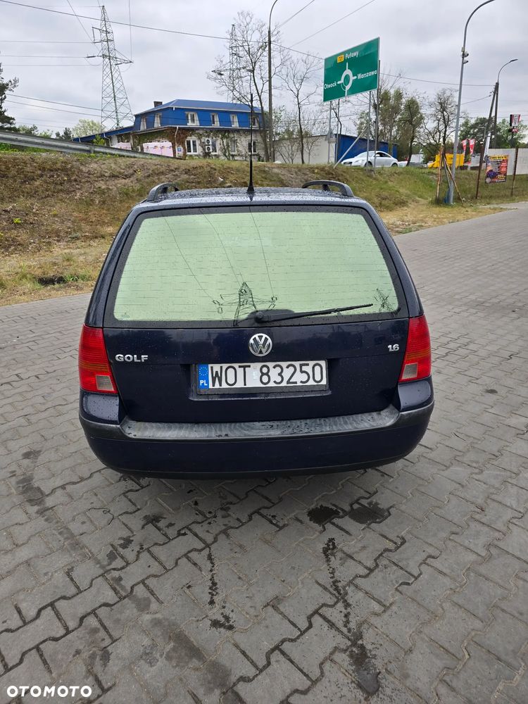 Volkswagen Golf - 4