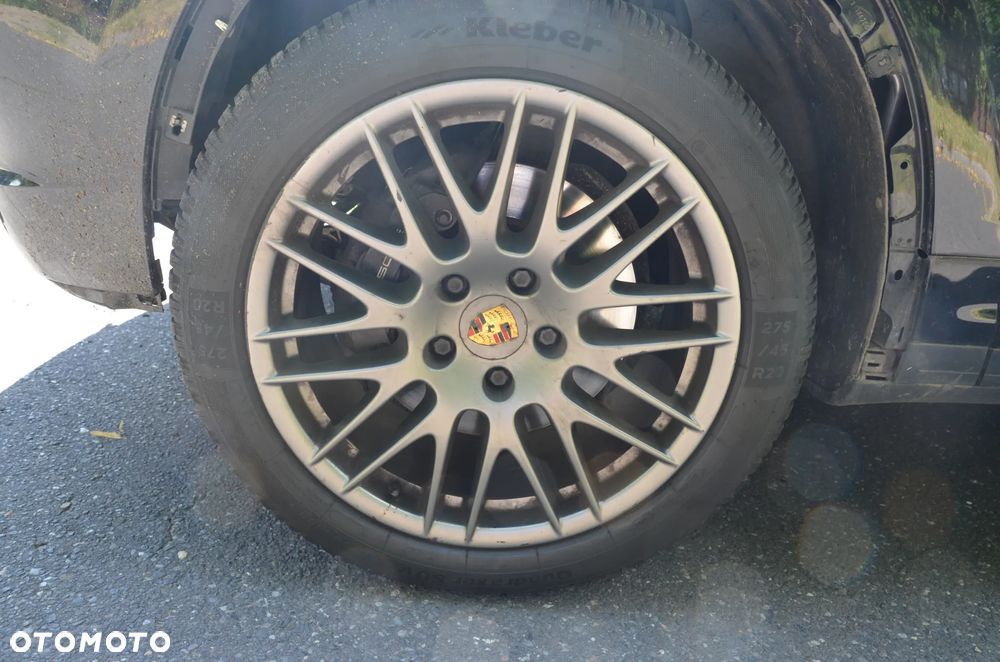 Porsche Cayenne Platinum Edition - 16