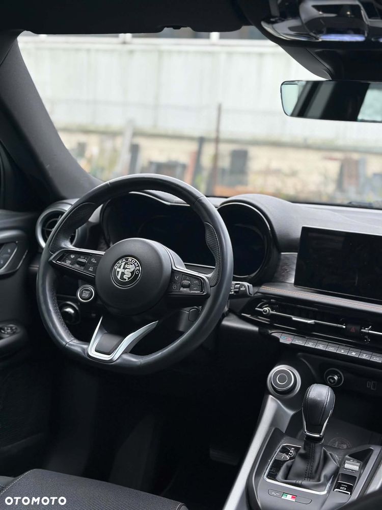 Alfa Romeo Tonale 1.5 T4 GSE mHEV TI DCT - 6