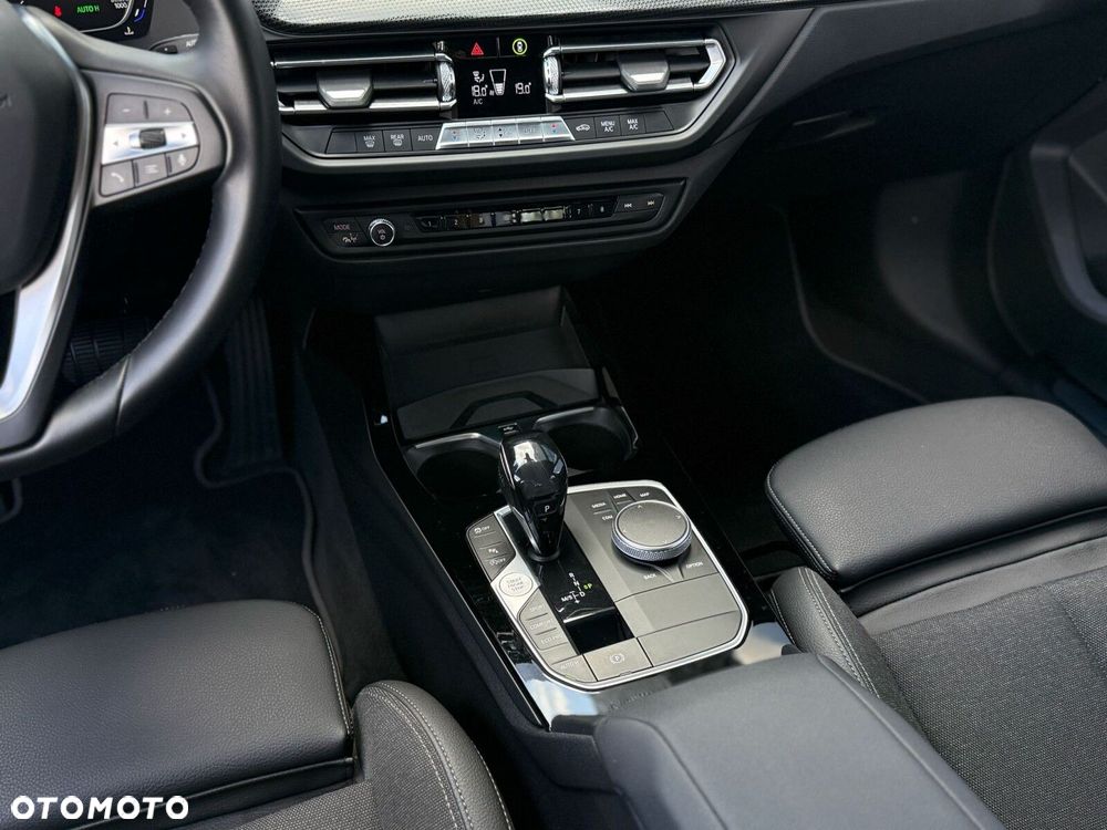 BMW Seria 1 - 24