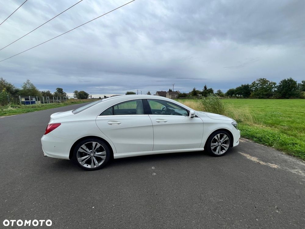 Mercedes-Benz CLA - 4
