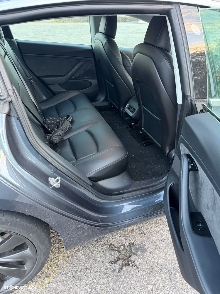 Tesla Model 3 Long-Range Dual Motor AWD - 3