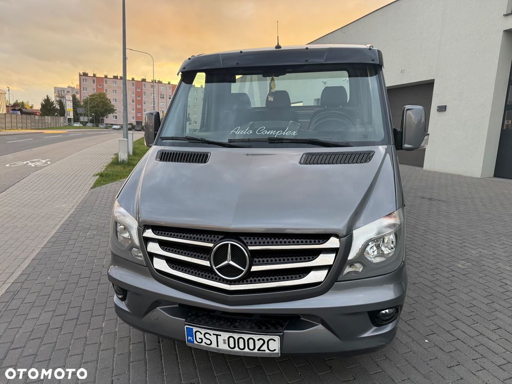 Mercedes-Benz Sprinter - 12