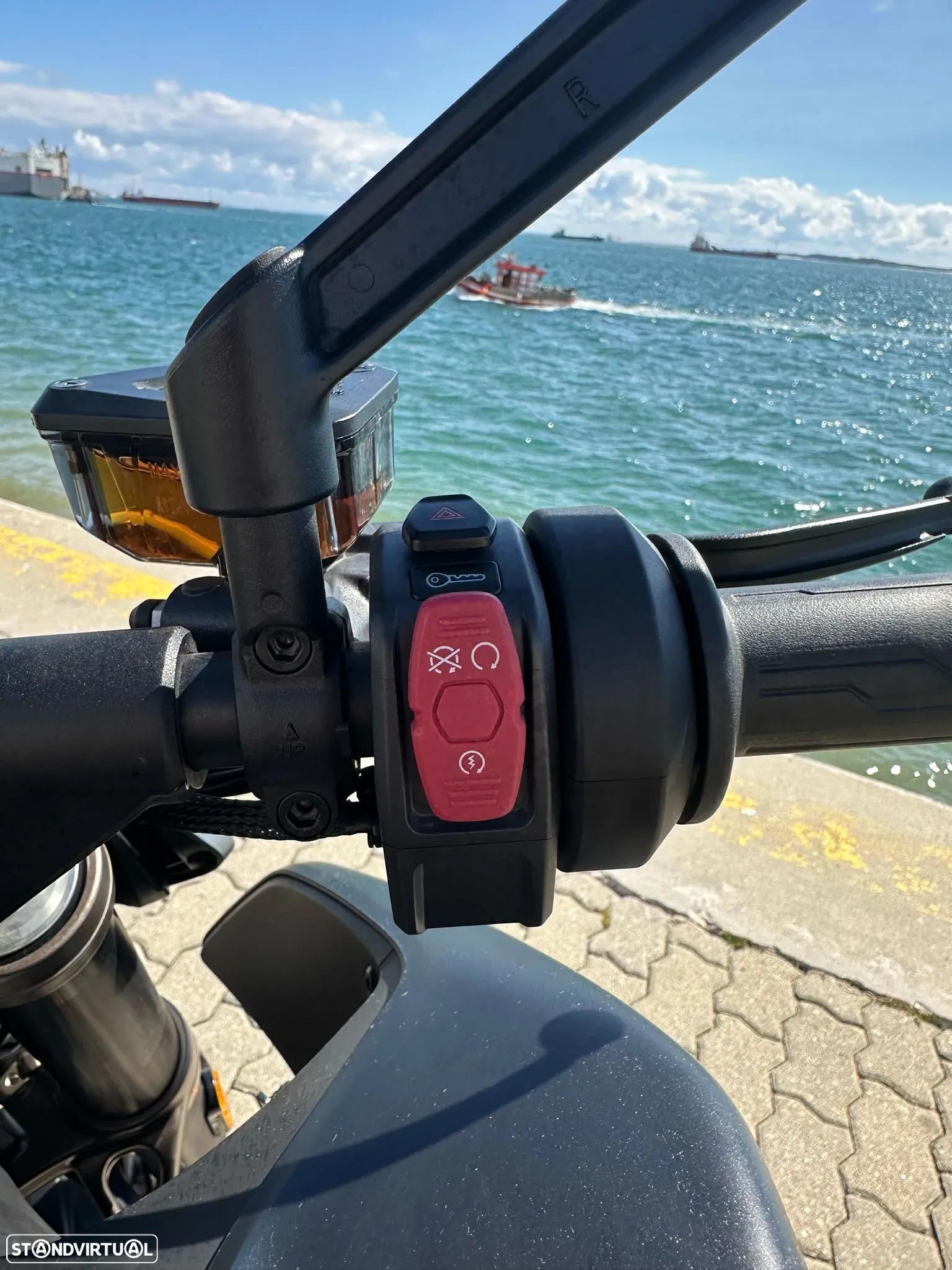 CF Moto 800NK - 6