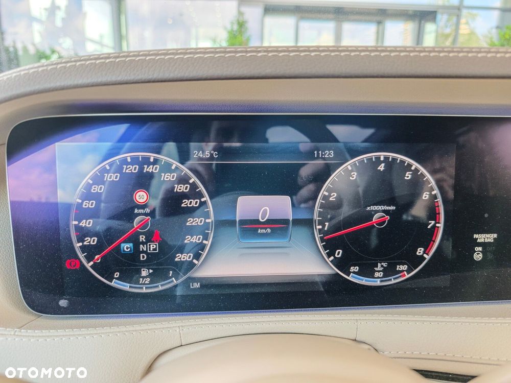 Mercedes-Benz Klasa S 560 4-Matic L 9G-TRONIC - 19