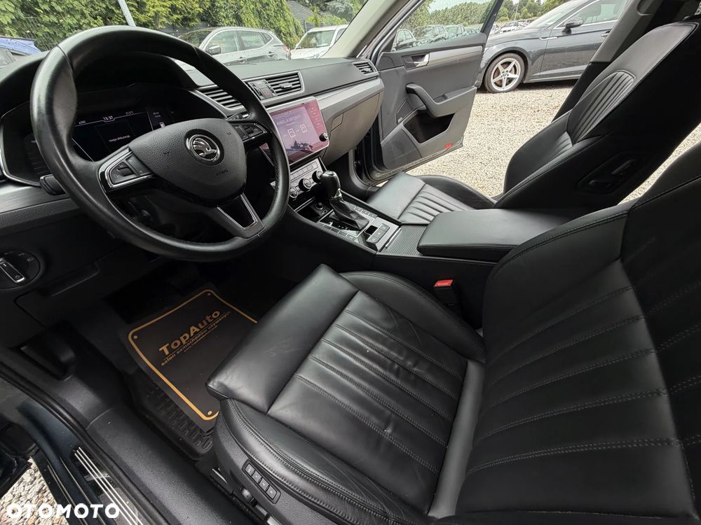 Skoda Superb 2.0 TDI DSG Sportline - 18