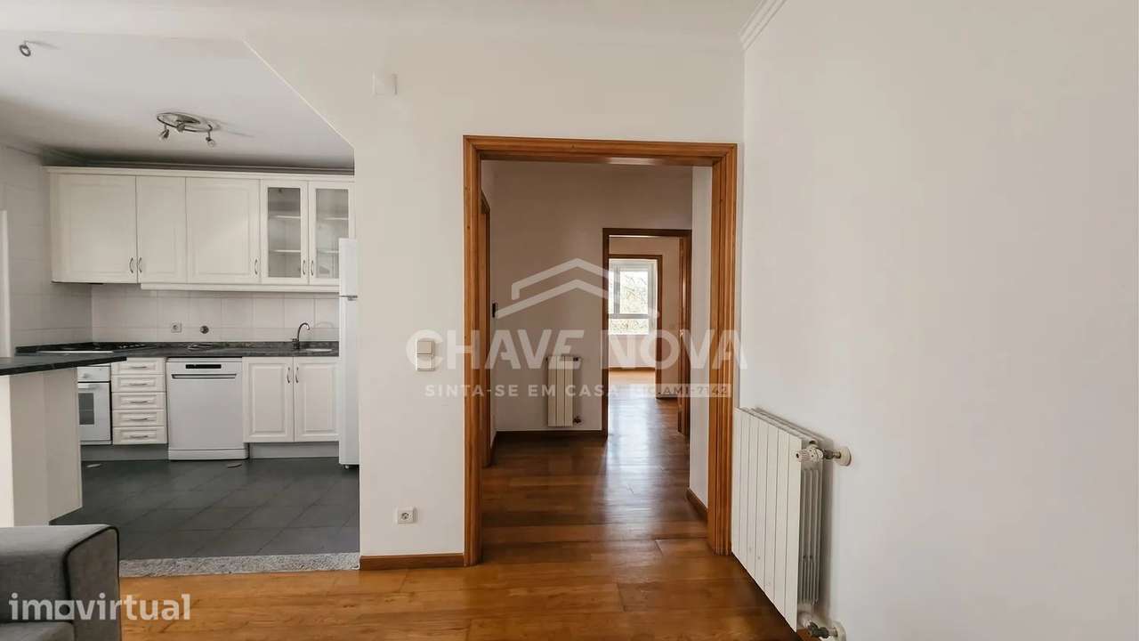 LA- Apartamento T2 c/ Garagem Box em Vilar do Paraíso - Grande imagem: 4/19