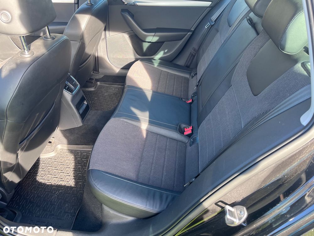 Skoda Octavia 2.0 TDI Green tec 4x4 Elegance - 13