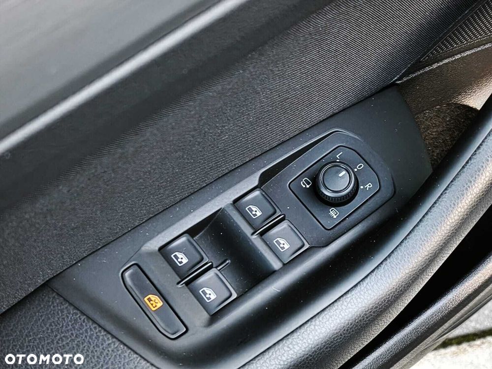 Volkswagen Passat Variant 1.5 TSI EVO Essence - 20