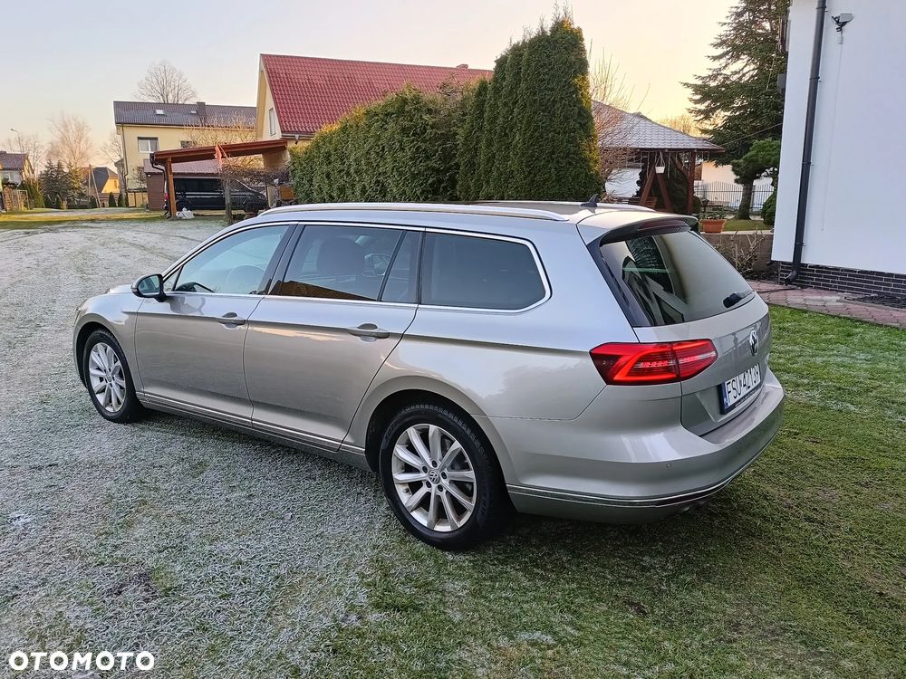 Volkswagen Passat 2.0 TDI SCR (BlueMotion Tech) 4Mot DSG Highline - 3