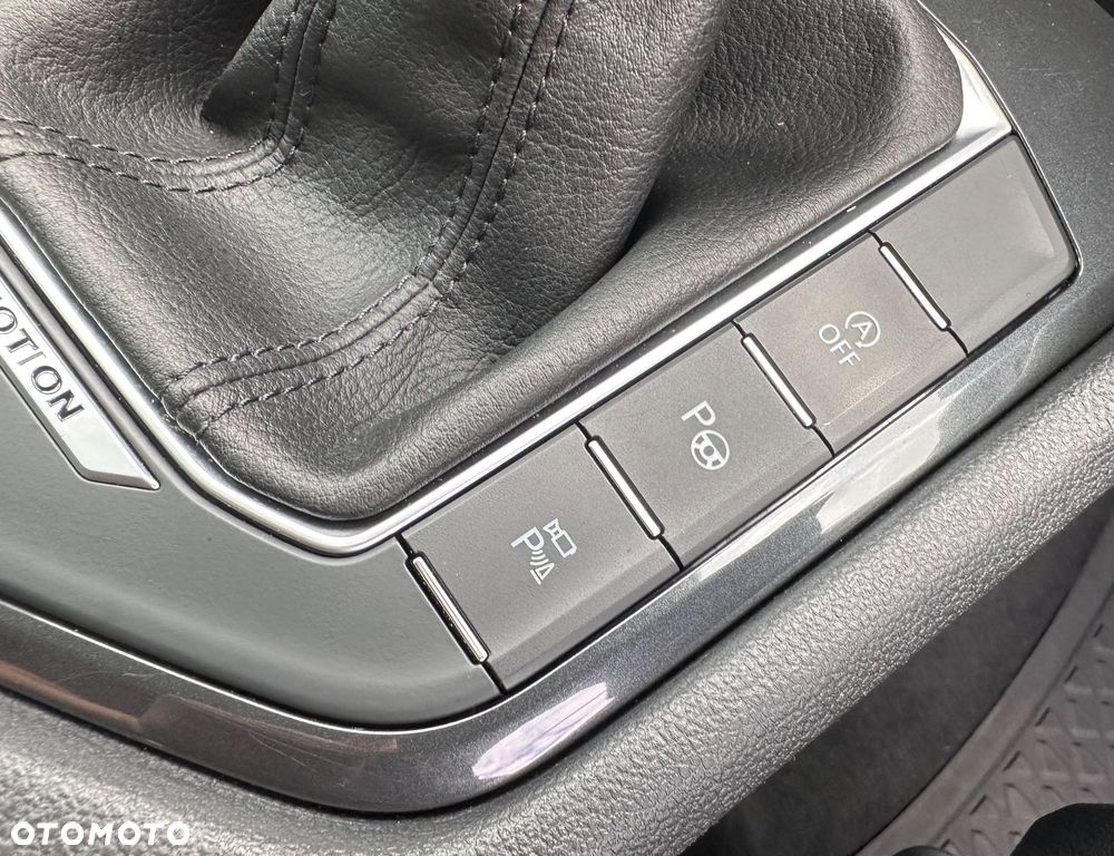 Volkswagen Tiguan 2.0 TDI SCR 4MotION DSG Elegance - 35