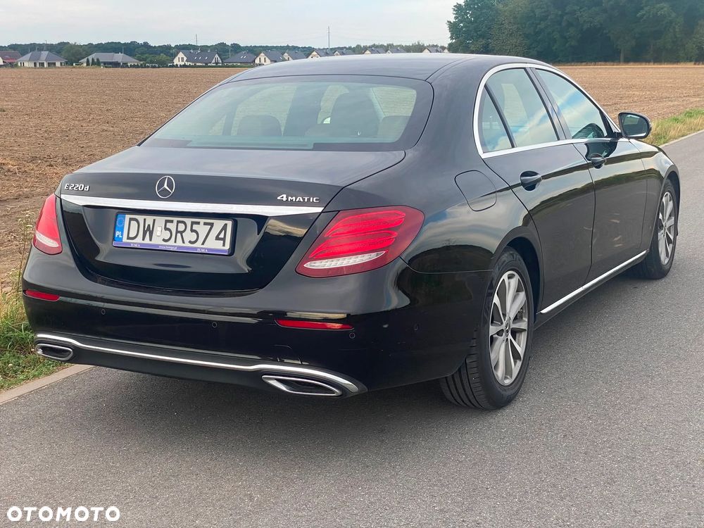 Mercedes-Benz Klasa E 220 d 4-Matic 9G-TRONIC - 6