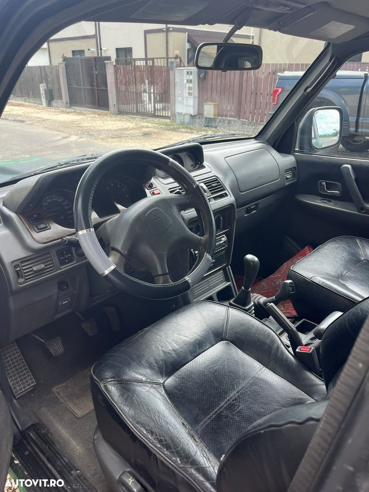 Mitsubishi Pajero - 6