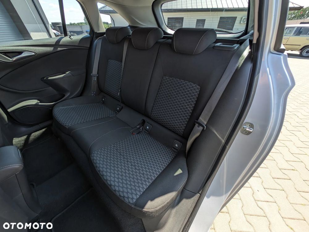 Opel Astra 1.6 D Start/Stop Business - 39
