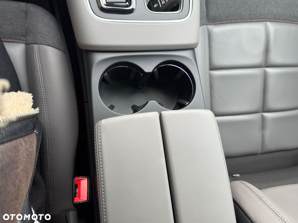 Citroën C5 Aircross 180 e-EAT8 MAX - 24