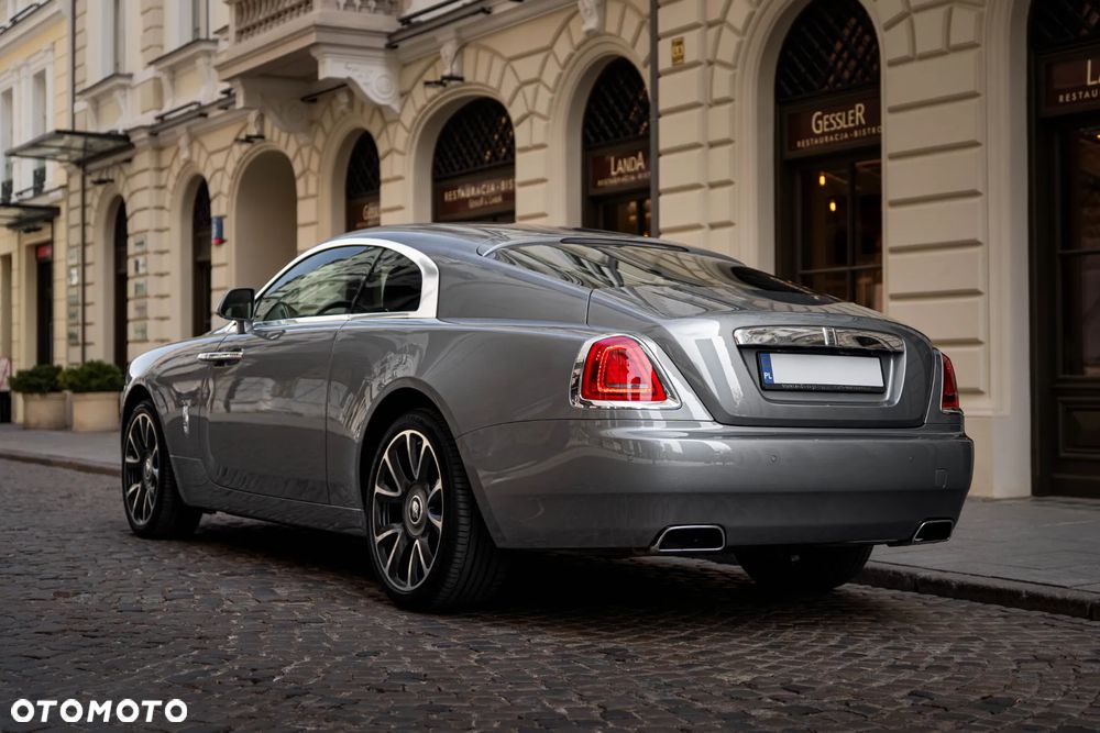 Rolls-Royce Wraith - 16