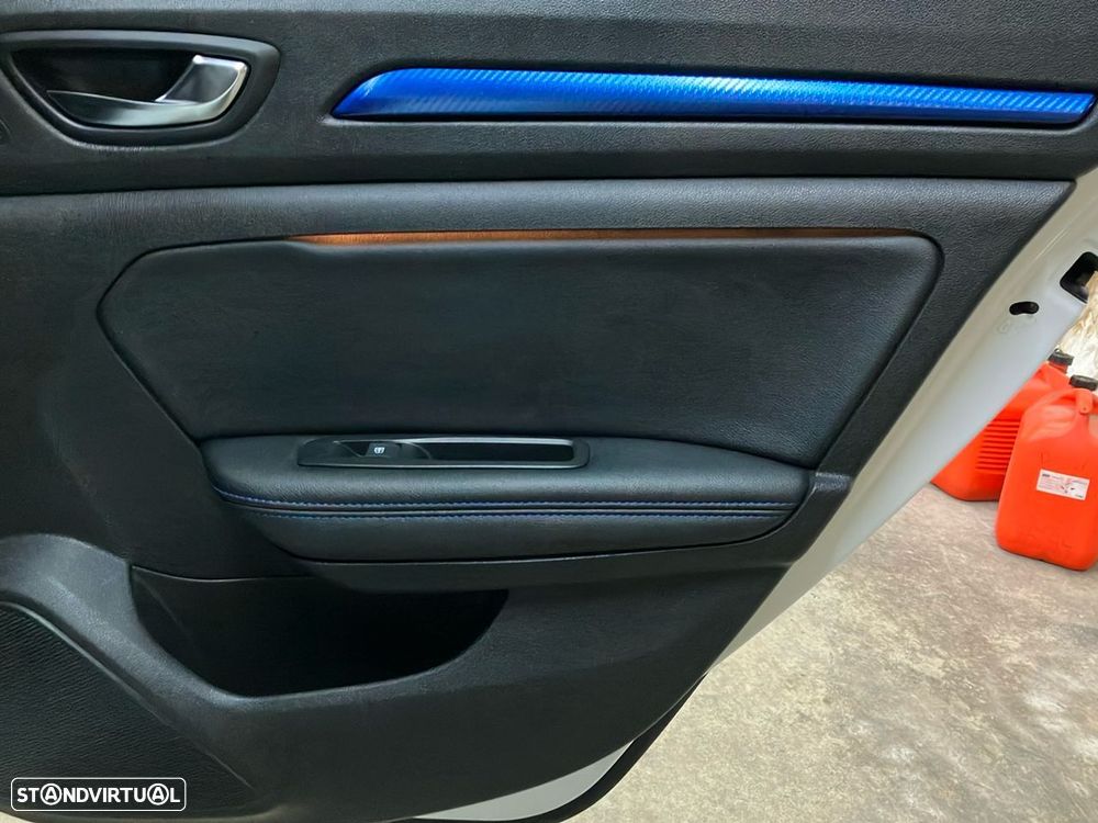 Renault Mégane 1.6 TCe GT EDC - 22