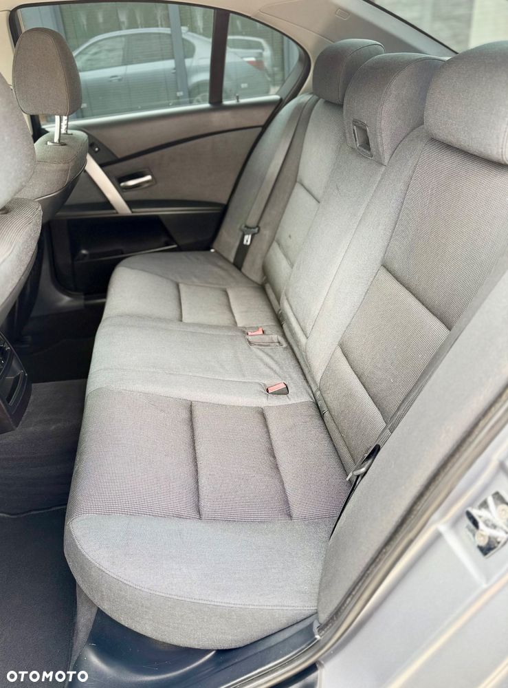 BMW Seria 5 520i - 10