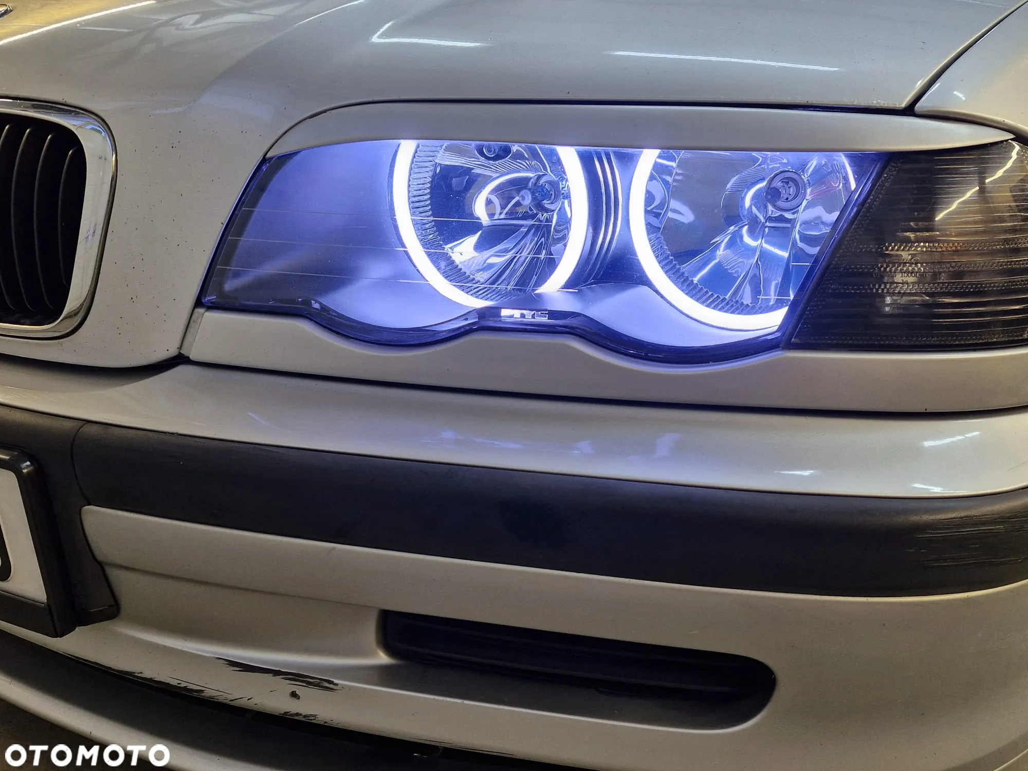 BMW Seria 3 316i - 12