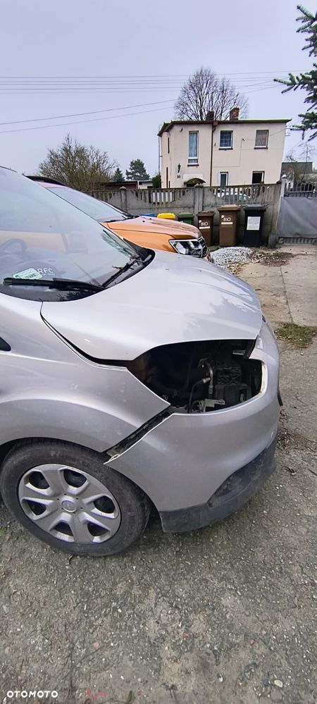 Ford Transit Courier - 3