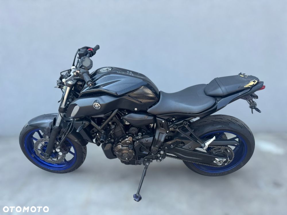 Yamaha MT - 5