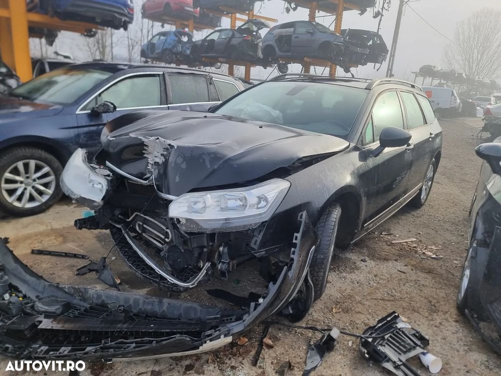 jante aliaj bara spate armatura haion stop tripla oglinda usa portiera macara geam broasca stanga dreapta ansamblu stergatoare spira volan plansa bord torpedou  cotiera panou clima scaune fata spate bancheta Citroen C5 2, an 2012, motor 2.0 hdi 140 cp, cod motor RHF, cutie de viteze manuala 6+1 trepte. - 2
