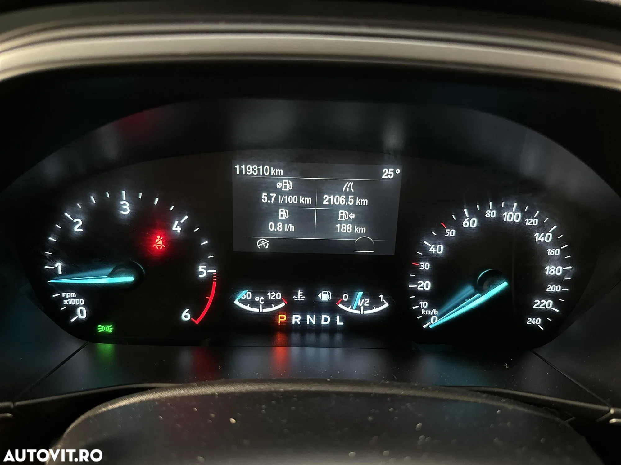 Ford Focus - 10