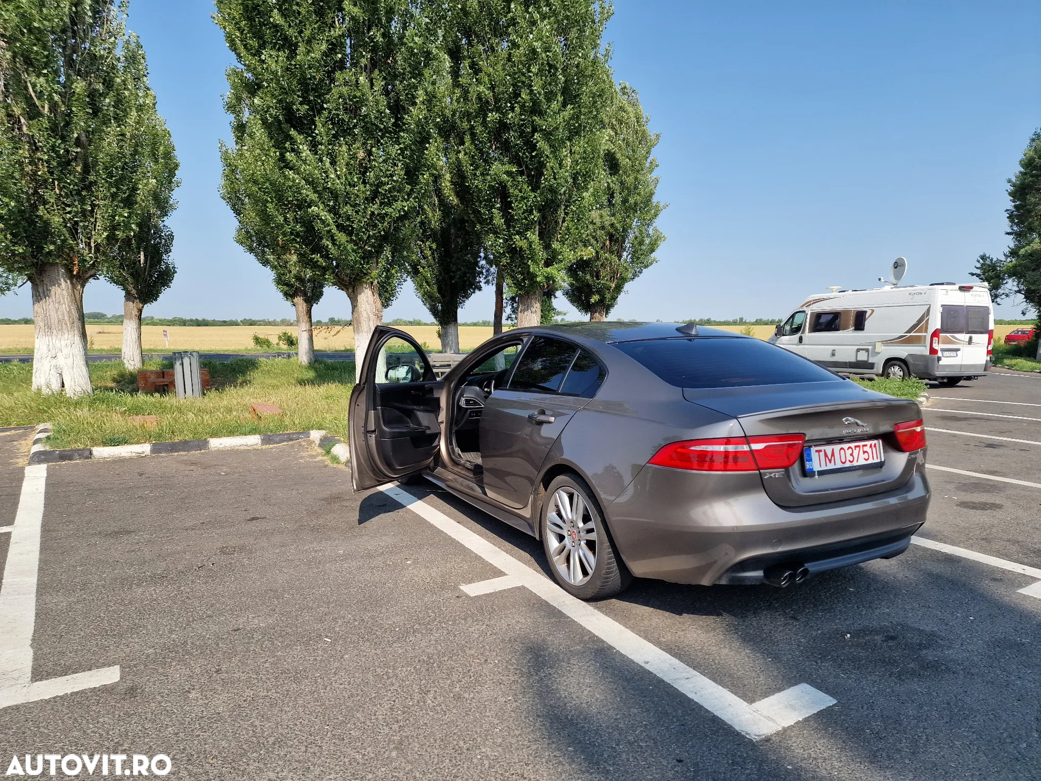 Jaguar XE 20d AWD Aut. R-Sport - 2
