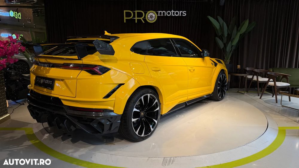 Lamborghini URUS - 8