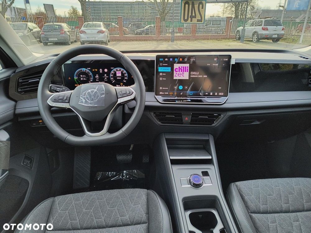 Volkswagen Tiguan - 13