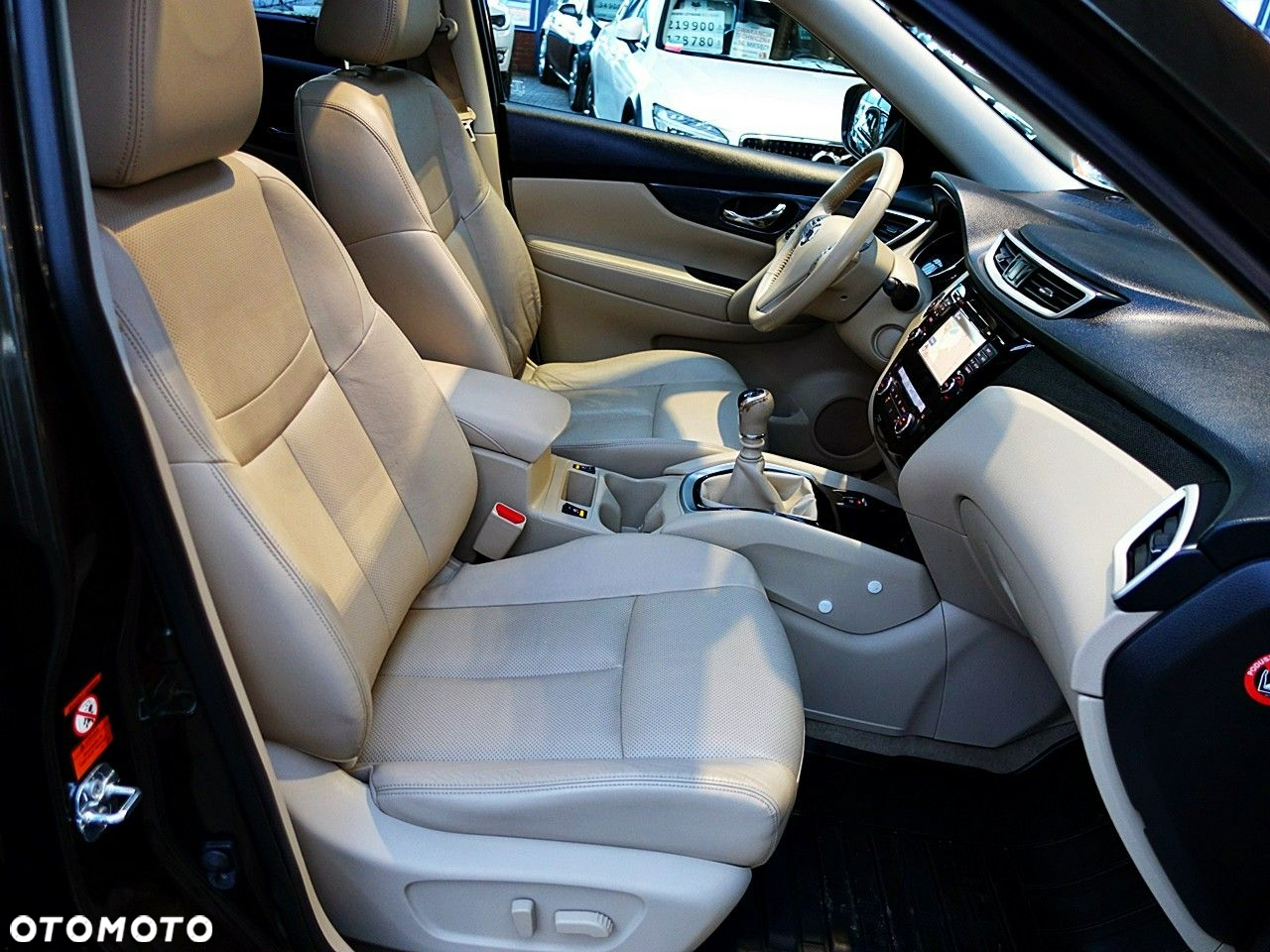Nissan X-Trail - 12