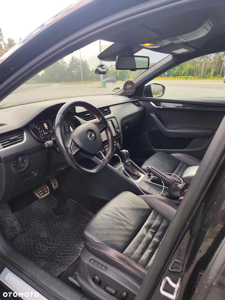 Skoda Octavia 2.0 TDI RS DSG - 17