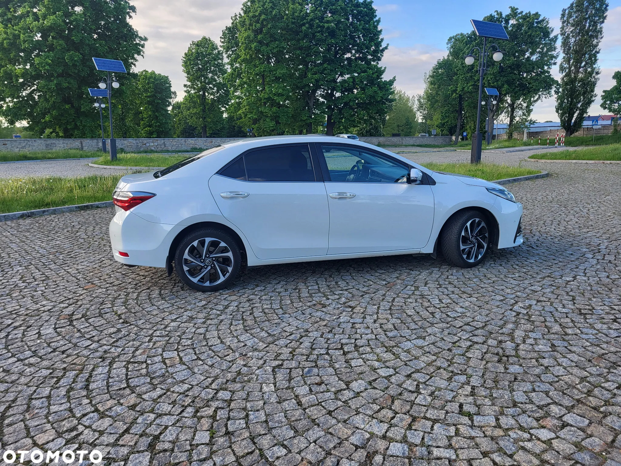 Toyota Corolla 1.6 Prestige EU6 - 8