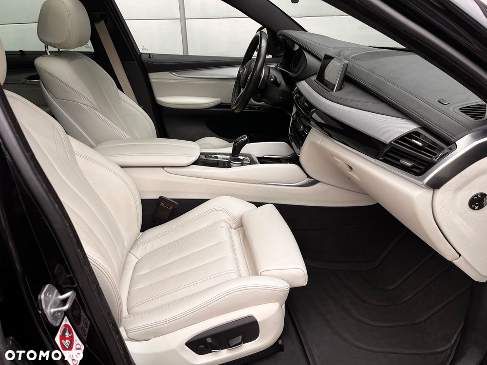 BMW X6 xDriveM50d - 36