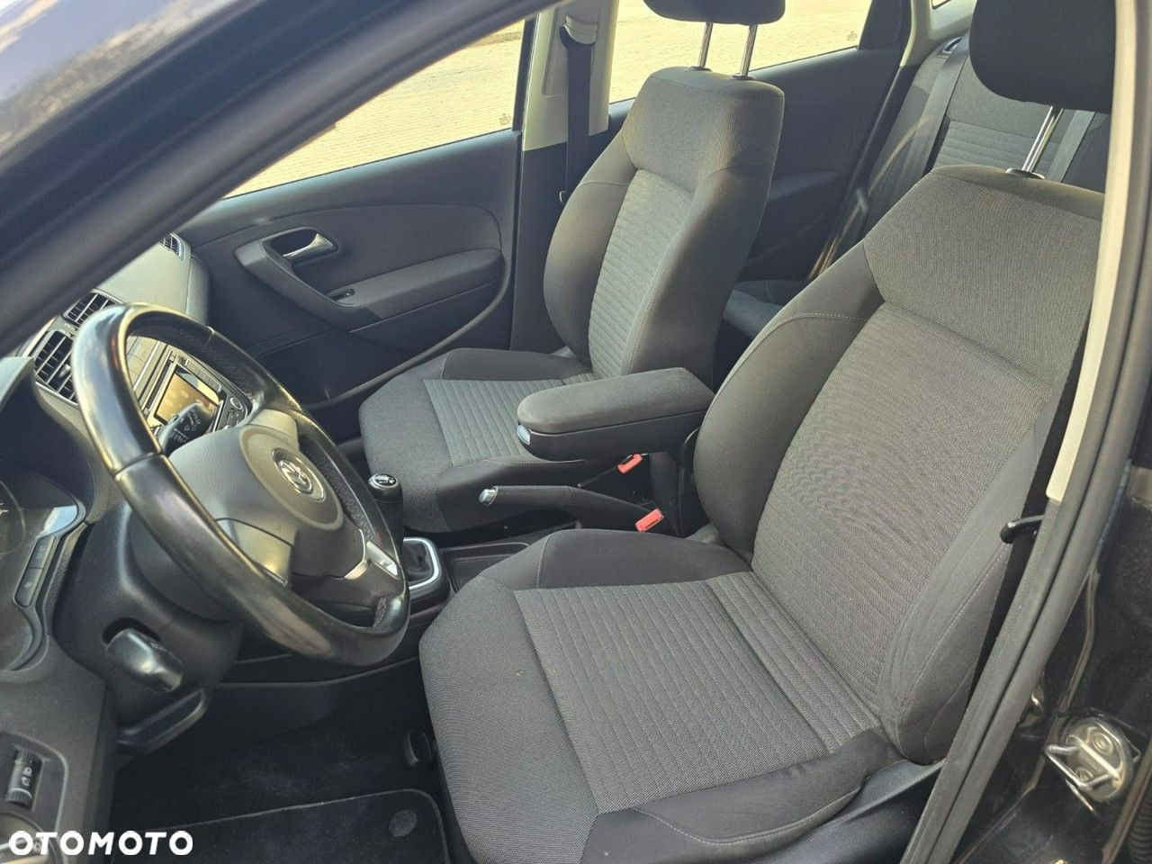 Volkswagen Polo - 26