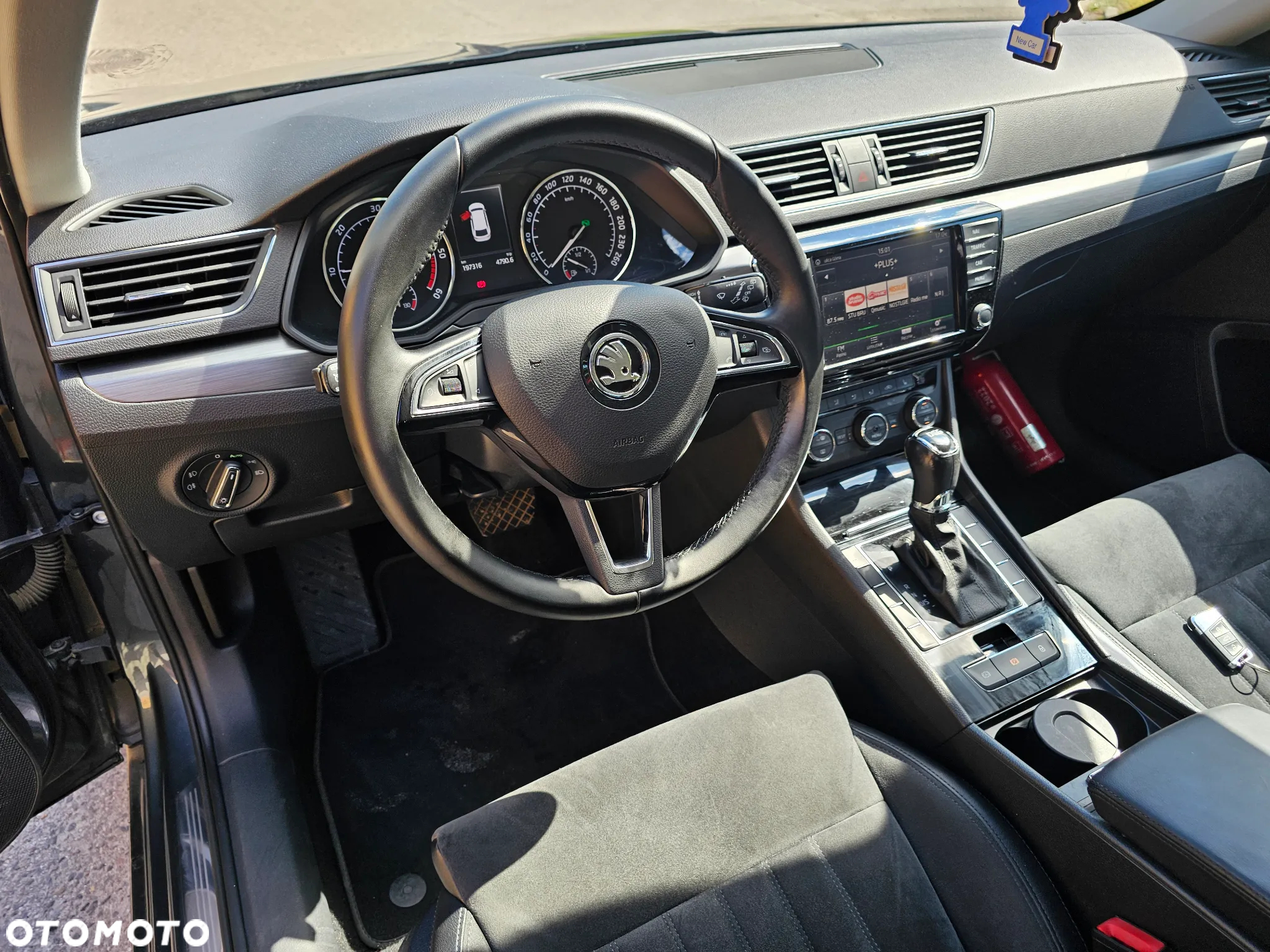 Skoda Superb 1.6 TDI DSG Ambition - 30