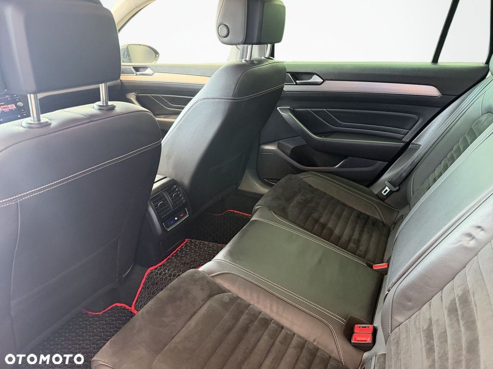 Volkswagen Passat Variant - 13