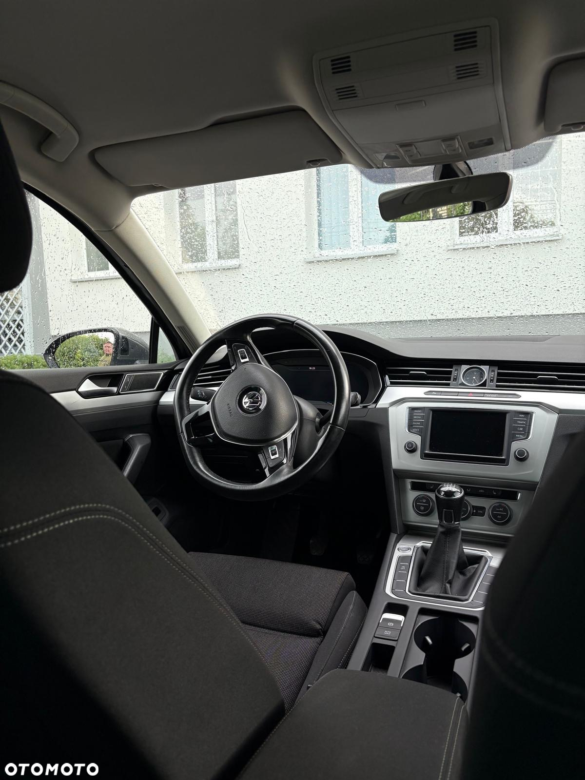 Volkswagen Passat 2.0 TDI BMT Comfortline - 2