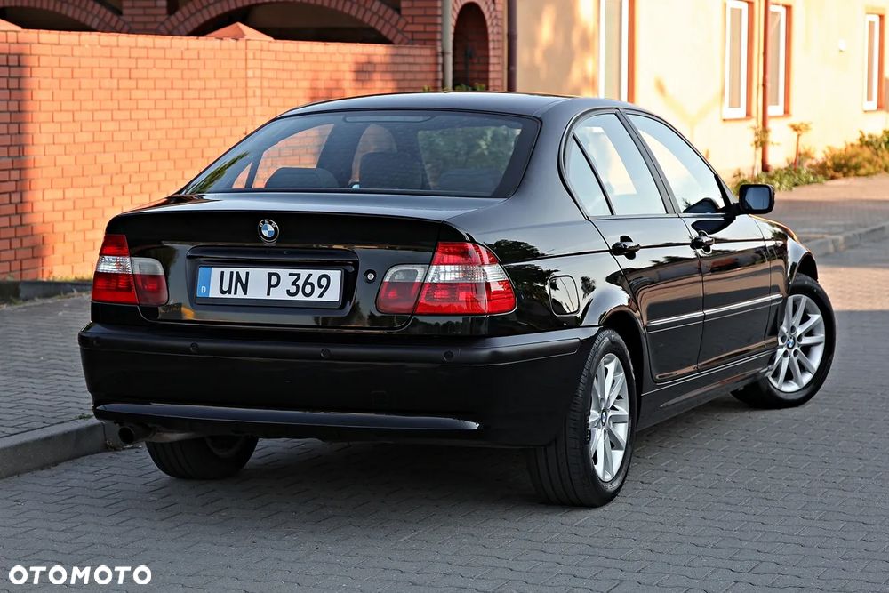 BMW Seria 3 318i - 16