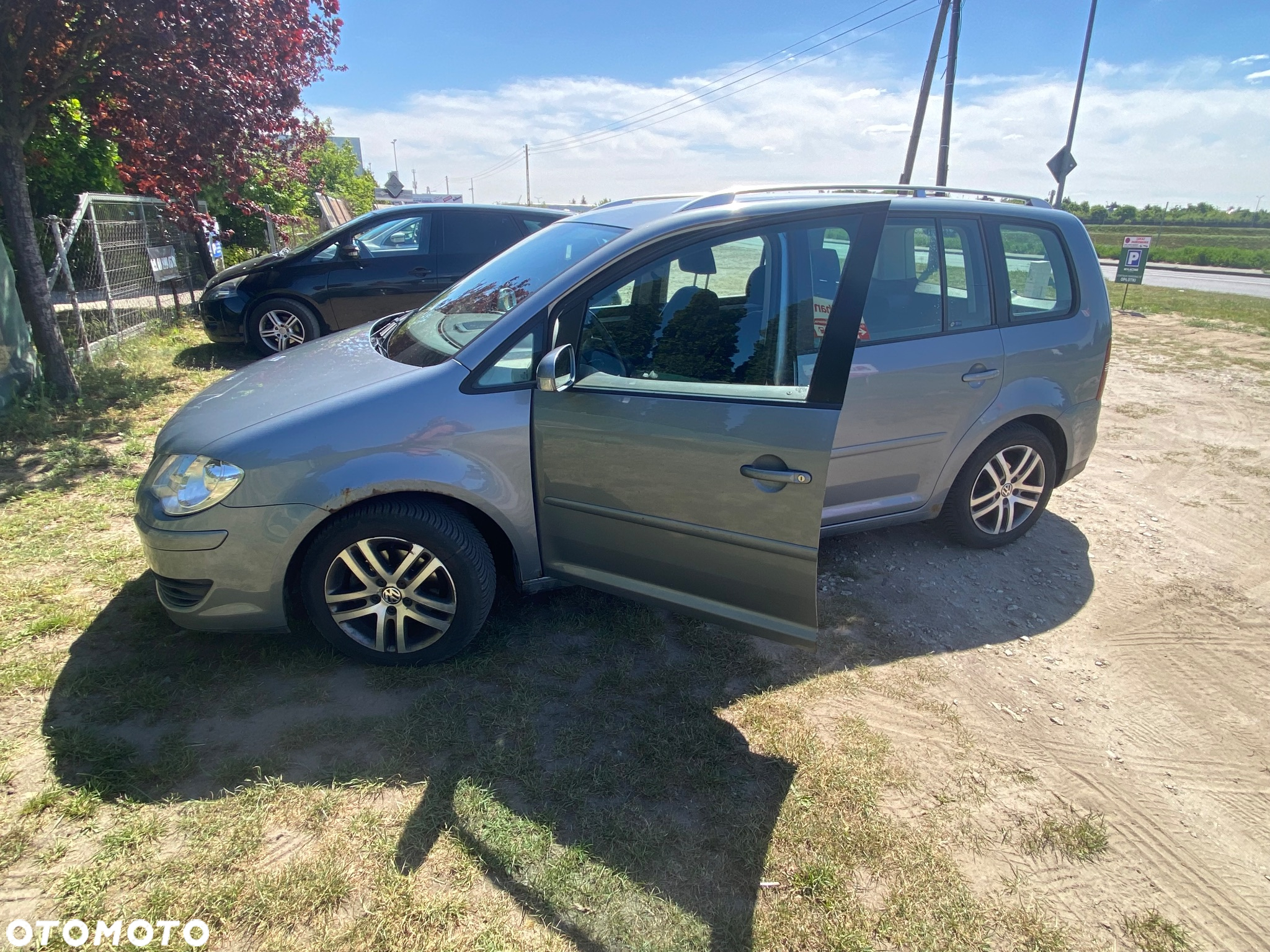 Volkswagen Touran 1.4 TSI Conceptline - 4