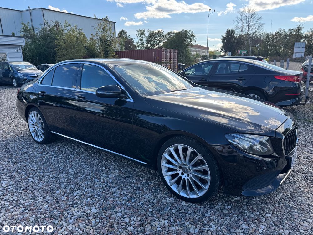 Mercedes-Benz Klasa E 220 d T 9G-TRONIC Avantgarde - 17